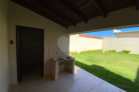 Casa à venda com 2 quartos, sendo 1 suíte, em Vila Renô, Ponta Porã, MS