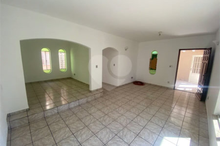 CASA TÉRREA NO CENTRO DE MOGI DAS CRUZES 193 m2— RESIDENCIAL OU COMERCIAL, 3 quartos ,1.200.000,00