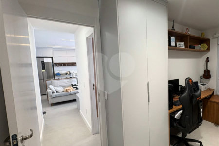 Apartamento à venda com 3 quartos, sendo 1 suíte, em Barra Funda, São Paulo, SP