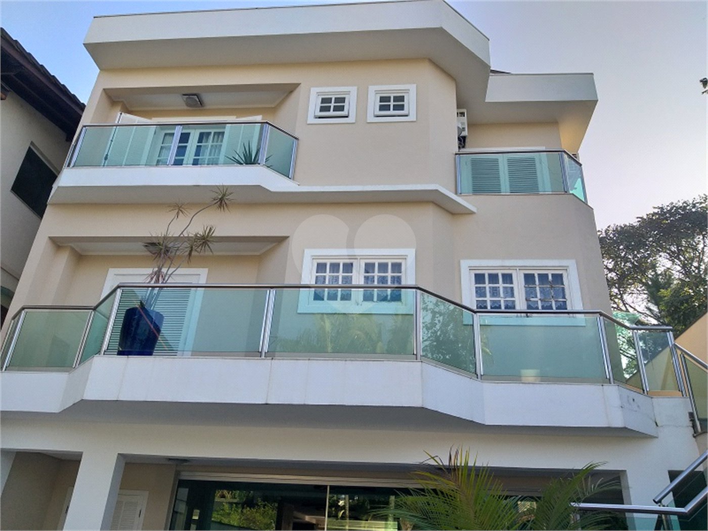Casa à venda com 4 suítes em Jardim Floresta, São Paulo, SP