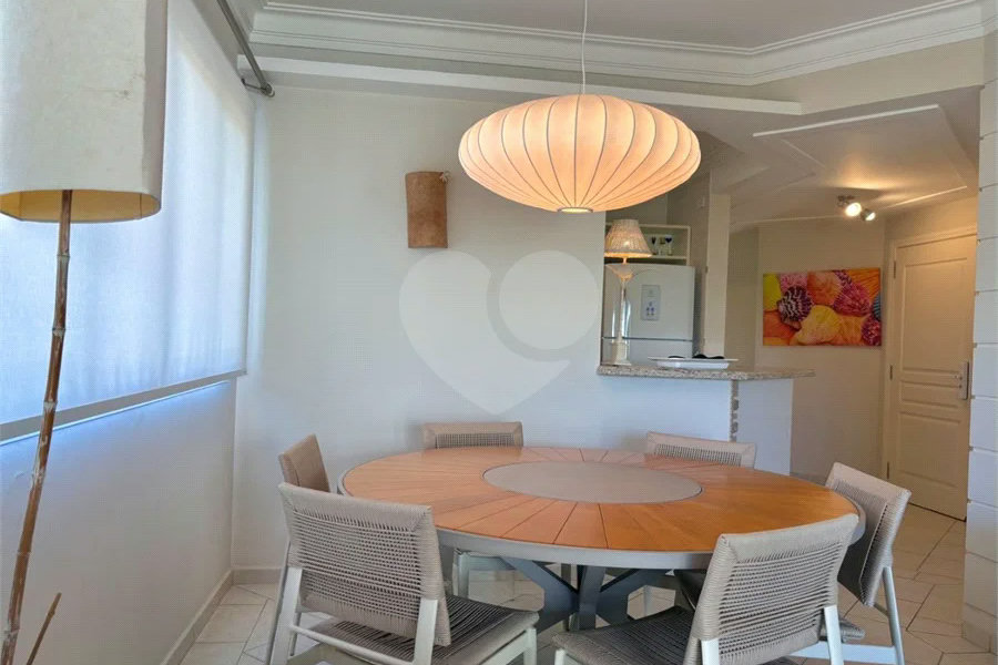 Apartamento à venda com 3 quartos, sendo 1 suíte, em Riviera de São Lourenço, Bertioga, SP