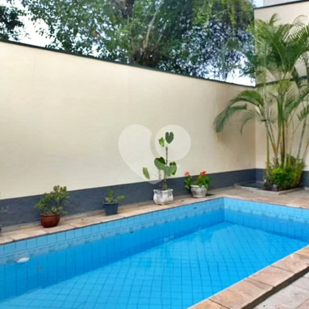 Sobrado à venda com 4 quartos, sendo 2 suítes,  em Água Fria, São Paulo, SP