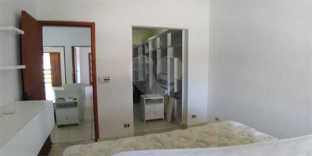 Casa à venda com 4 quartos, sendo 2 suítes, em Barreiro, Mairiporã, SP