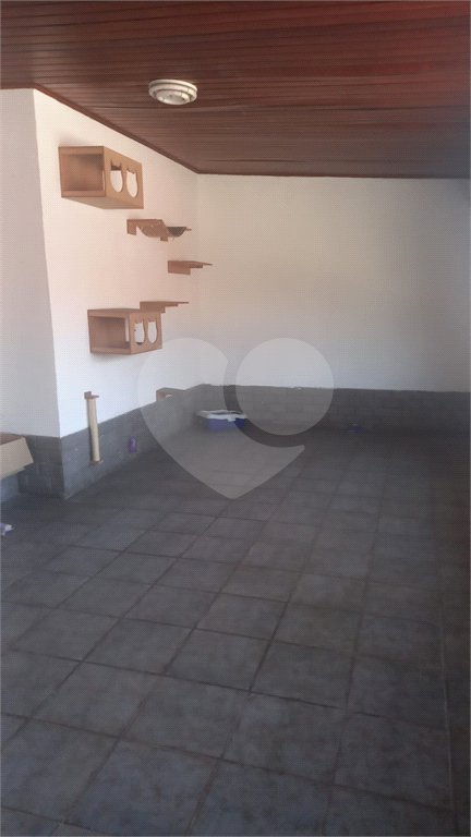 Casa à venda com 5 quartos, sendo 2 suítes, em Jardim Santa Clara, Guarulhos, SP