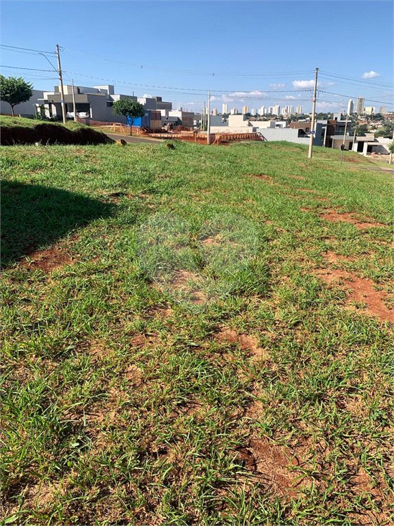 Terreno à venda em Jardim São Camilo, Araraquara, SP
