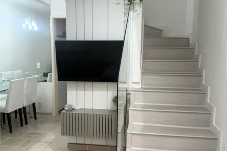 Casa à venda com 3 quartos, sendo 1 suíte, no condomínio Villas de São Francisco, São Paulo - SP