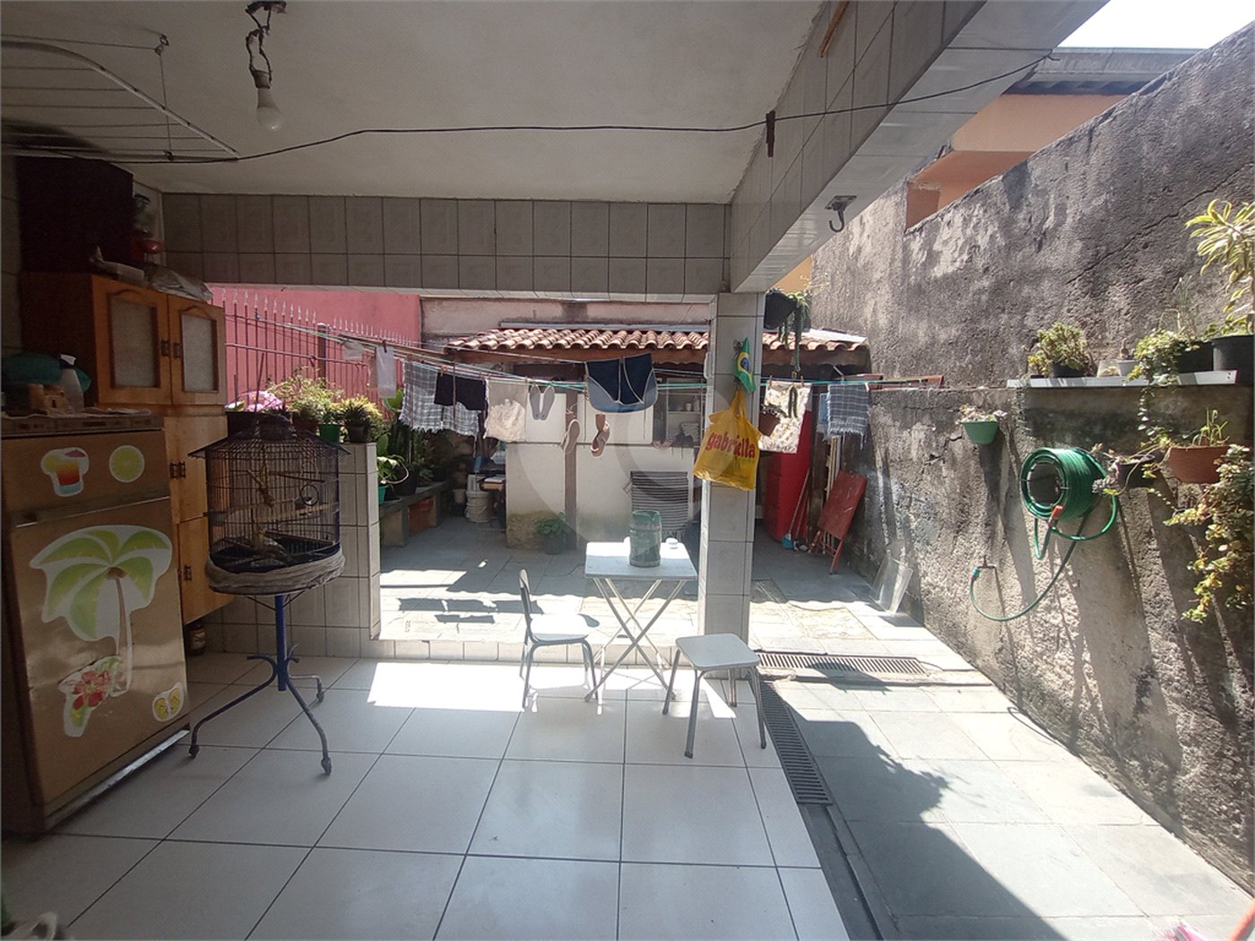 Sobrado à venda com 4 quartos, sendo 1 suíte, em Jardim Marisa, São Paulo, SP