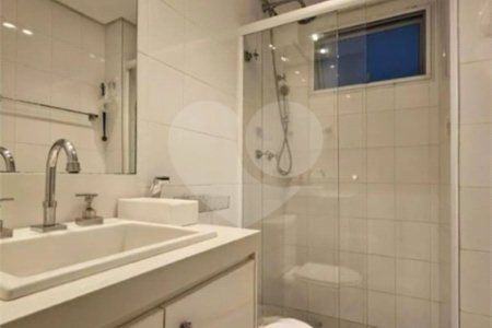 Apartamento à venda com 3 quartos, sendo 1 suíte, em Riviera de São Lourenço, Bertioga, SP