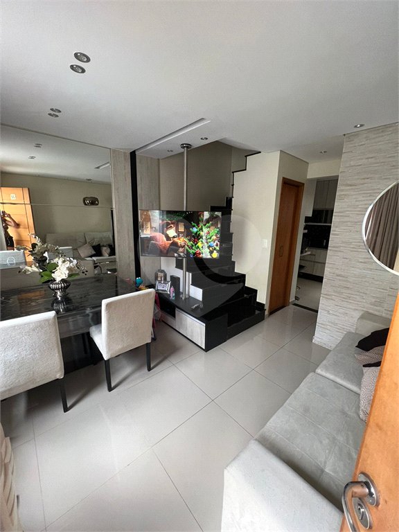 Casa à venda com 2 quartos, sendo 1 suíte, no condomínio Reserva da Cantareira, São Paulo - SP