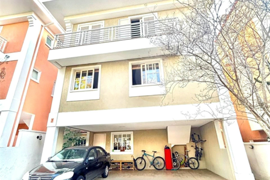 Casa à venda com 3 suítes em Vila São Francisco, São Paulo, SP