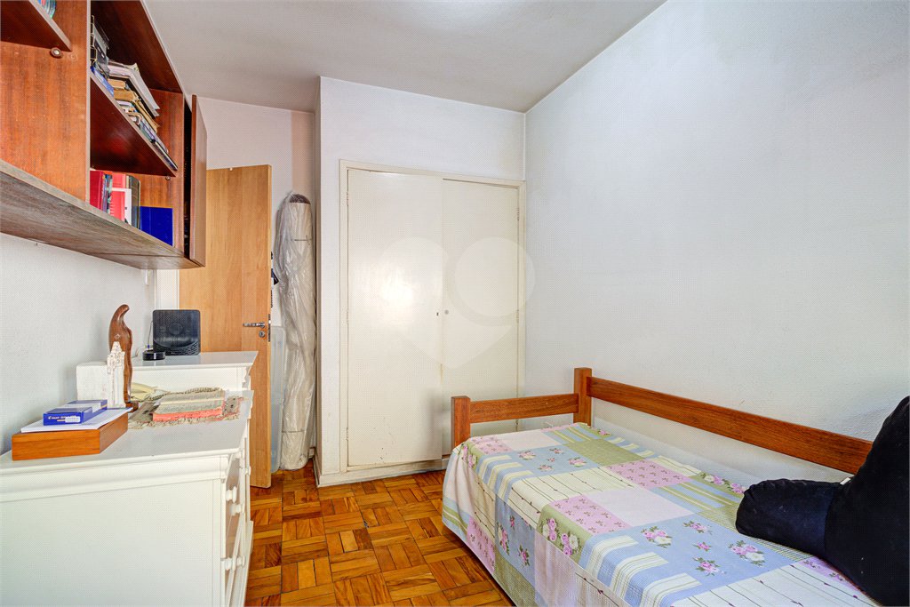 Sobrado à venda com 4 quartos, sendo 1 suíte, em Alto da Boa Vista, São Paulo, SP