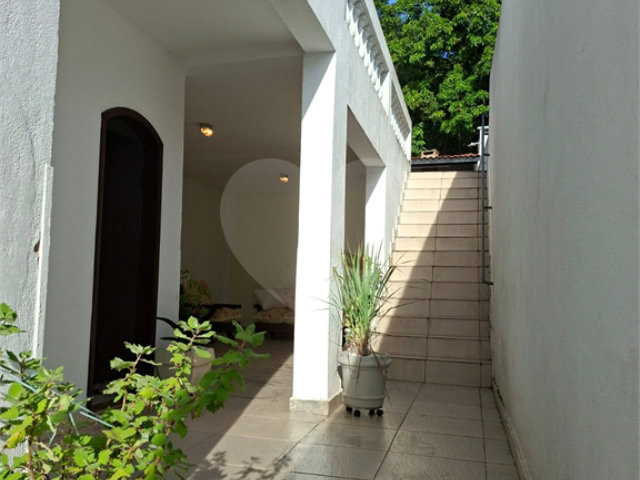 Sobrado à venda com 3 quartos, sendo 1 suíte,  em Tremembé, São Paulo, SP