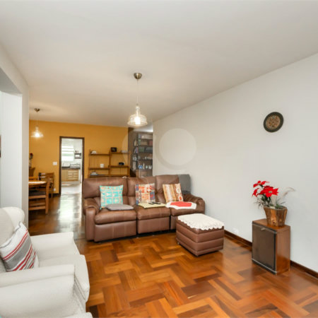 Sobrado à venda com 3 quartos, sendo 1 suíte, em Jardim Prudência, São Paulo, SP