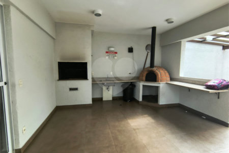 Apartamento à venda com 2 quartos, sendo 1 suíte, em Jardim Carambeí, São Roque, SP