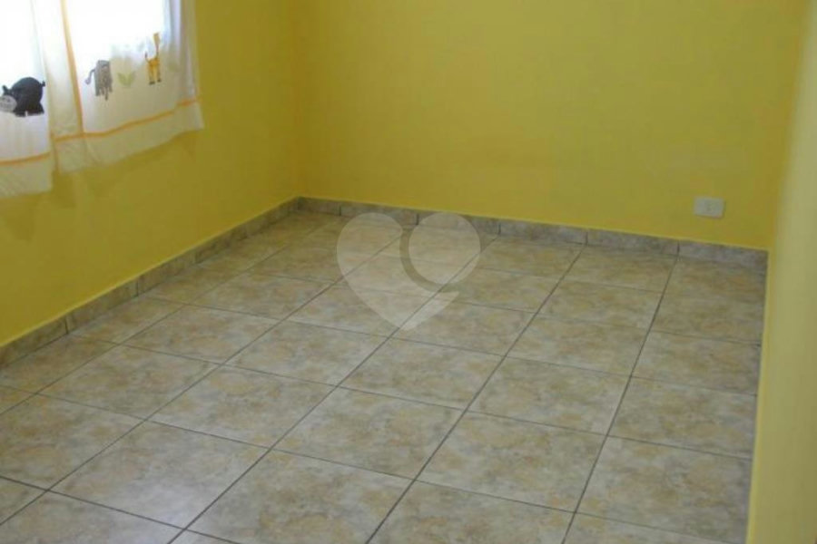 Sobrado à venda com 3 quartos, sendo 1 suíte, em Tremembé, São Paulo, SP