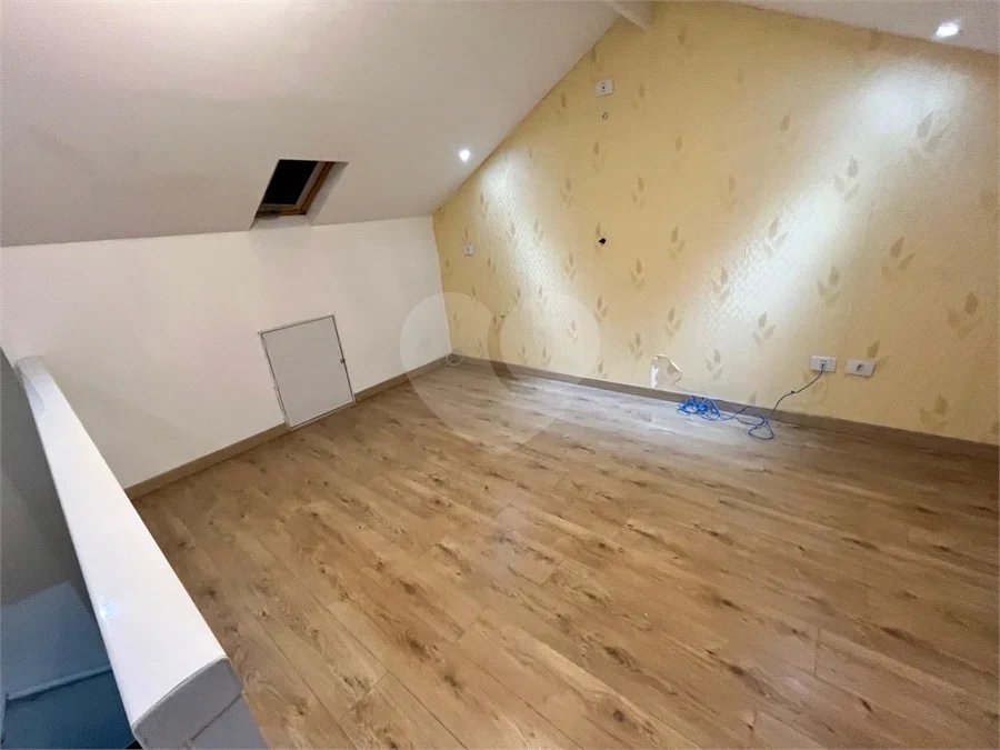 SOBRADO PARA VENDA EM CONDOMINIO FECHADO NA CASA VERDE.