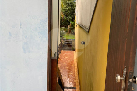 Sobrado à venda com 4 quartos, sendo 1 suíte,  em Vila Suissa, Mogi das Cruzes, SP