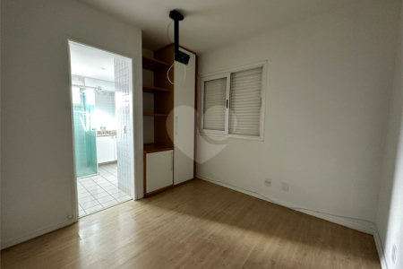 Apartamento à venda com 3 quartos, sendo 1 suíte, em Vila Andrade, São Paulo, SP