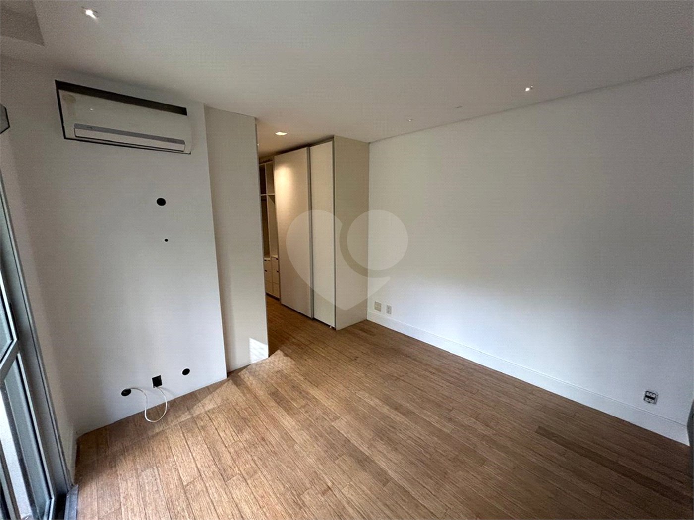 Apartamento à venda com 2 suítes em Parque do Morumbi, São Paulo, SP