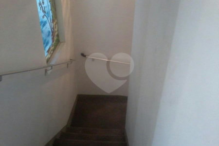 SOBRADO COM 380M AC 350M AT 5 DORMITÓRIOS SENDO 2 SUÍTES NO JARDIM AEROPORTO