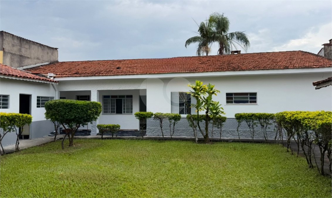 Casa Térrea à venda ou para alugar com 2 suítes em Alvinópolis, Atibaia, SP