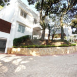 Casa à venda com 4 suítes no condomínio Vila Alba, São Paulo - SP