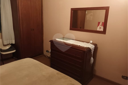 Sobrado à venda com 3 quartos em Cambuci, São Paulo, SP