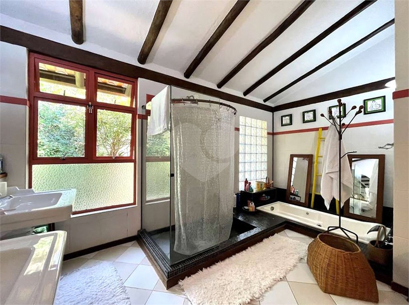 Casa à venda com 4 suítes no condomínio Jardim Mediterrâneo, Cotia - SP