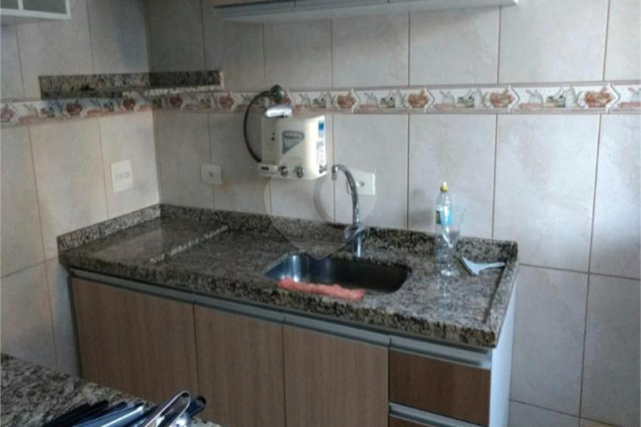 Sobrado à venda com 4 quartos, sendo 2 suítes, em Jaraguá, São Paulo, SP