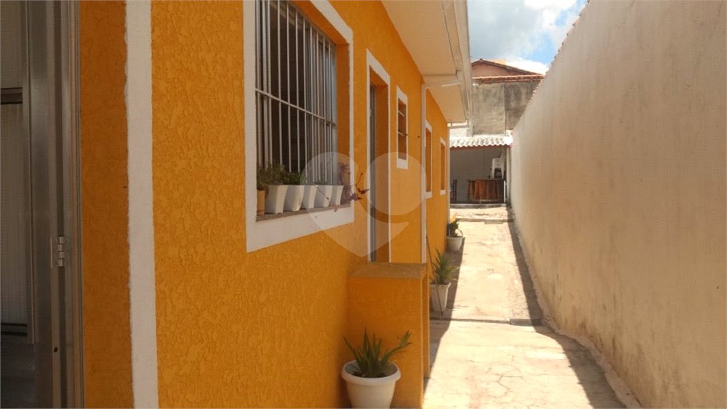 Sobrado à venda com 3 quartos em Jardim das Cerejeiras, Atibaia, SP