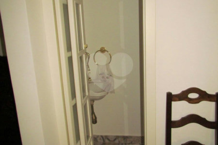 Casa de Vila à venda com 4 quartos, sendo 1 suíte, em Chácara Monte Alegre, São Paulo, SP