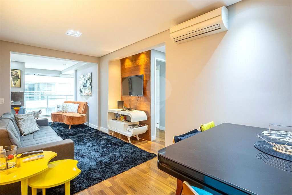 Apartamento à venda ou para alugar com 2 quartos, sendo 1 suíte, em Vila Olímpia, São Paulo, SP