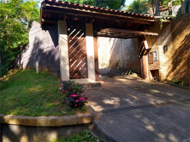 Sobrado à venda com 4 quartos, sendo 2 suítes,  em Serra da Cantareira, Mairiporã, SP