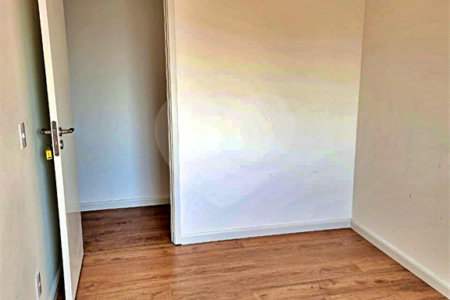 Apartamento à venda com 3 quartos, sendo 1 suíte,  em Jardim Caravelas, São Paulo, SP