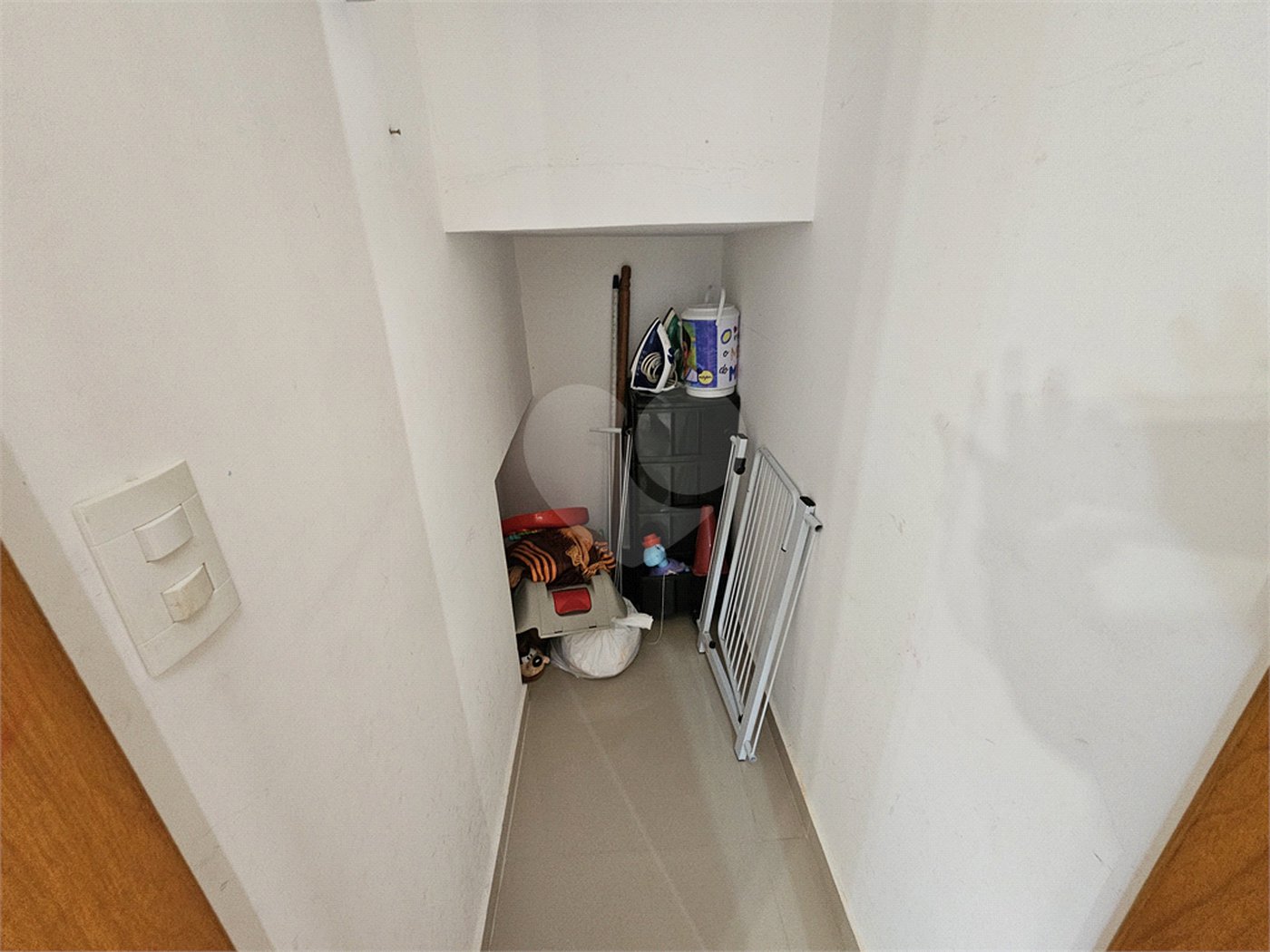 Sobrado à venda com 3 quartos, sendo 1 suíte,  em Vila Nivi, São Paulo, SP