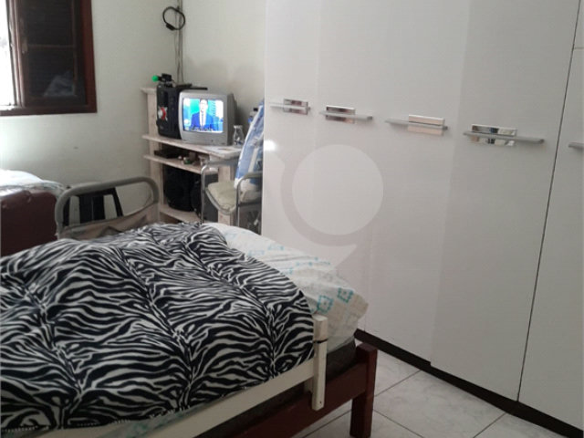 Casa à venda com 5 quartos, sendo 2 suítes,  em Parque Edu Chaves, São Paulo, SP