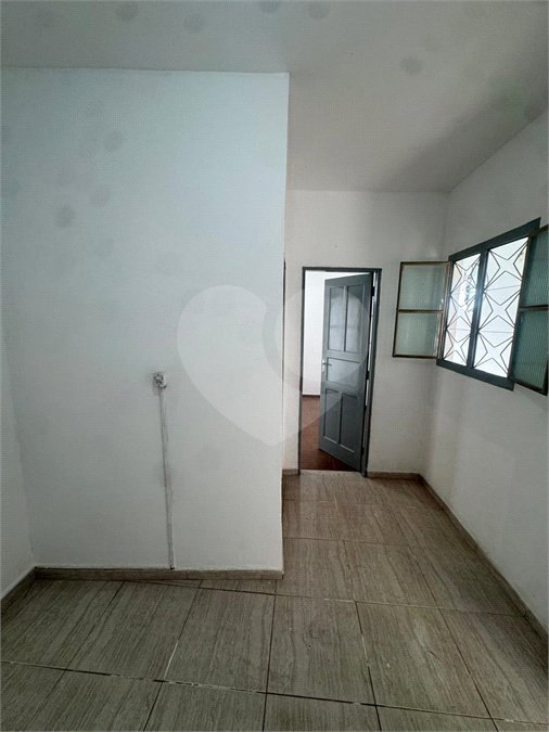 Casa à venda ou para alugar com 1 quarto em Campo Grande, Rio de Janeiro, RJ