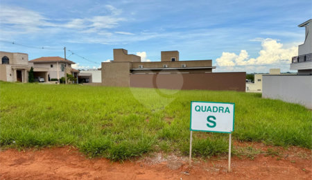Terreno à venda em Loteamento Residencial Golden Ville, Itapetininga, SP