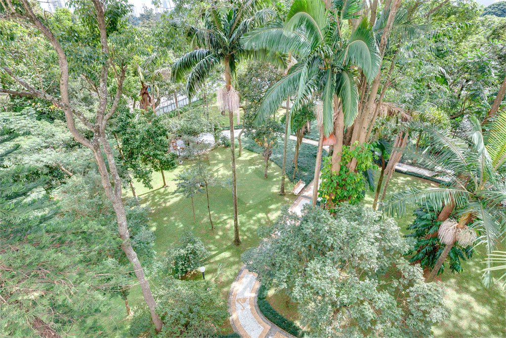 Apartamento à venda com 4 quartos, sendo 2 suítes, em Granja Julieta, São Paulo, SP