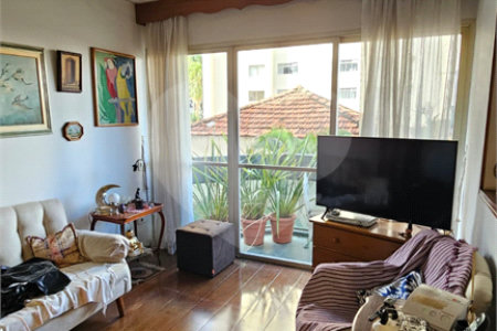 Apartamento à venda com 3 quartos, sendo 1 suíte, em Cerqueira César, São Paulo, SP