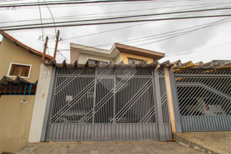 Sobrado à venda com 3 quartos, sendo 1 suíte, em Jardim Prudência, São Paulo, SP