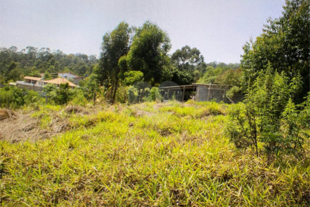 Terreno à venda em Pouso Alegre, Mairinque, SP
