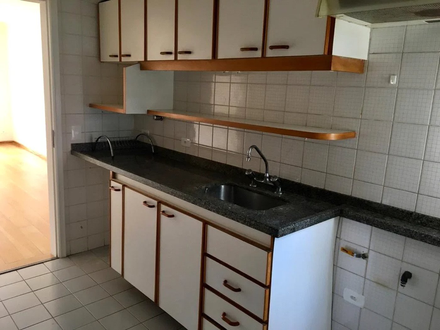 Apartamento à venda com 3 quartos, sendo 1 suíte, em Vila Andrade, São Paulo, SP
