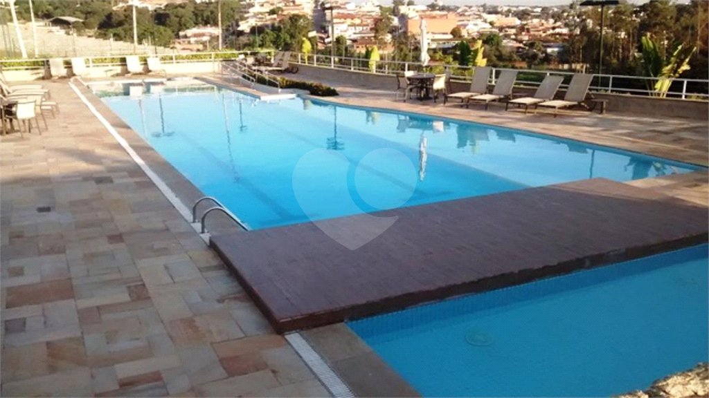 Casa à venda com 3 suítes no condomínio Residencial Central Parque, Salto - SP