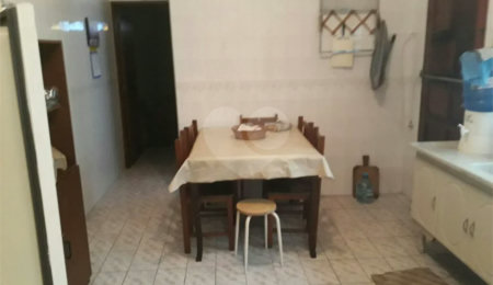 Casa Térrea à venda com 2 quartos, sendo 1 suíte,  no Centro, Itanhaém, SP