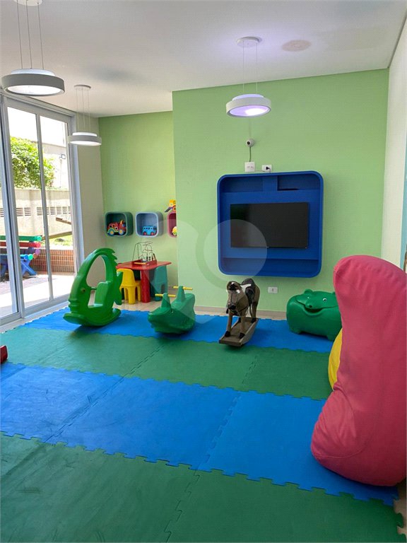 Apartamento à venda com 3 quartos, sendo 1 suíte, em Vila Regente Feijó, São Paulo, SP
