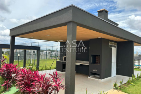 Casa em condomínio à venda com 2 quartos em Aparecidinha, Sorocaba, SP