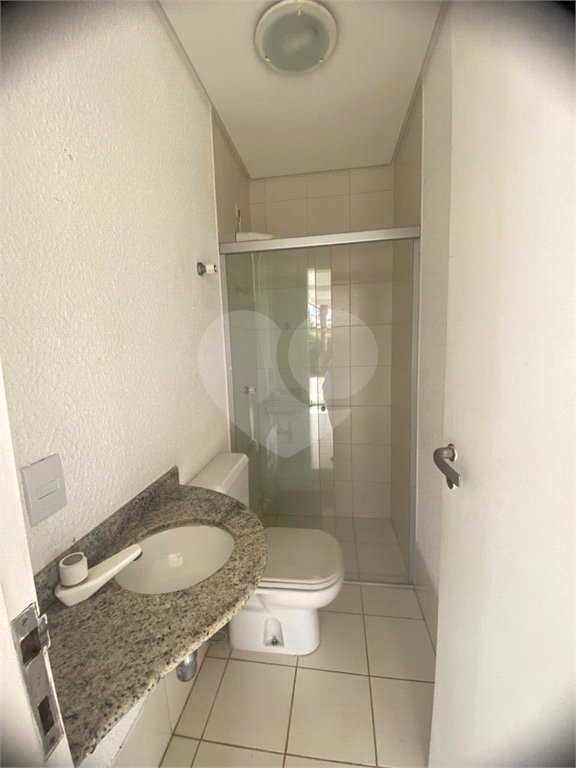 Casa para alugar com 3 suítes no condomínio Angelo Vial, Sorocaba - SP