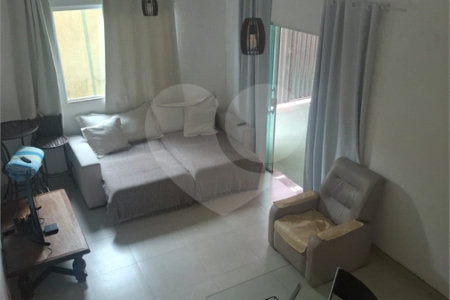 Casa à venda com 3 quartos, sendo 1 suíte, em Santíssimo, Rio de Janeiro, RJ