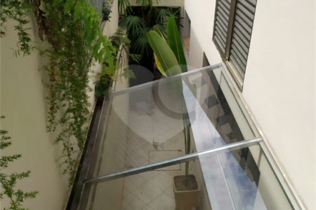 Casa à venda com 4 quartos, sendo 2 suítes, em Jardim das Vertentes, São Paulo, SP